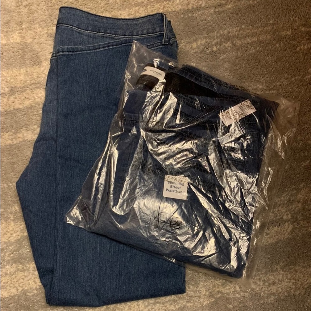 2 Pairs Old Navy Super Skinny Jeans